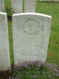 Etaples Military Cemetery - Morris, J E